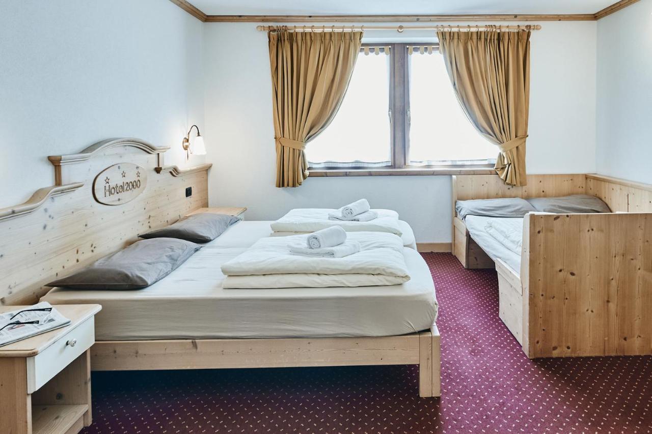 Hotel 2000 Ливиньо Екстериор снимка