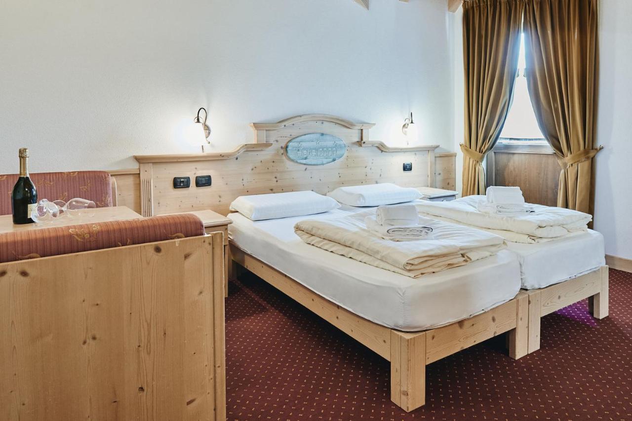 Hotel 2000 Ливиньо Екстериор снимка